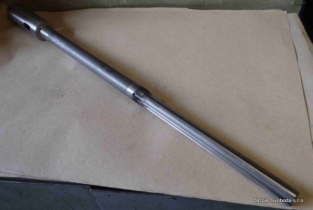 Vřeteno do VS 32 MK-4 - nové (20215 (3).jpg)